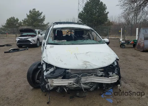 2020 Chrysler Voyager Lxi из США, поврежденный, VIN 2C4RC1DG8LR195805